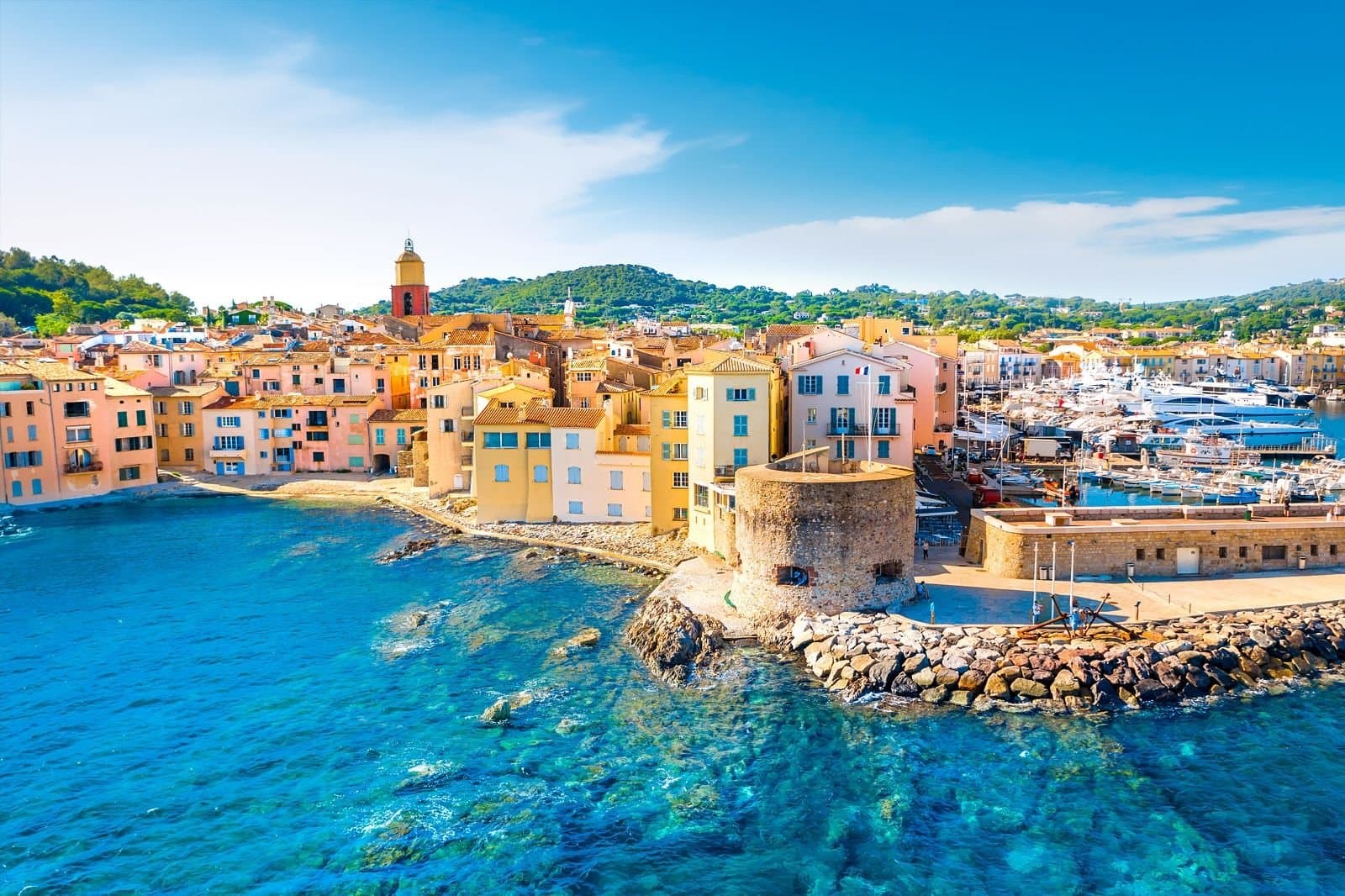 Rip deal à Saint-Tropez : 1,5 million d'euros en crypto volés lors d'une fausse vente de villa à 12 millions